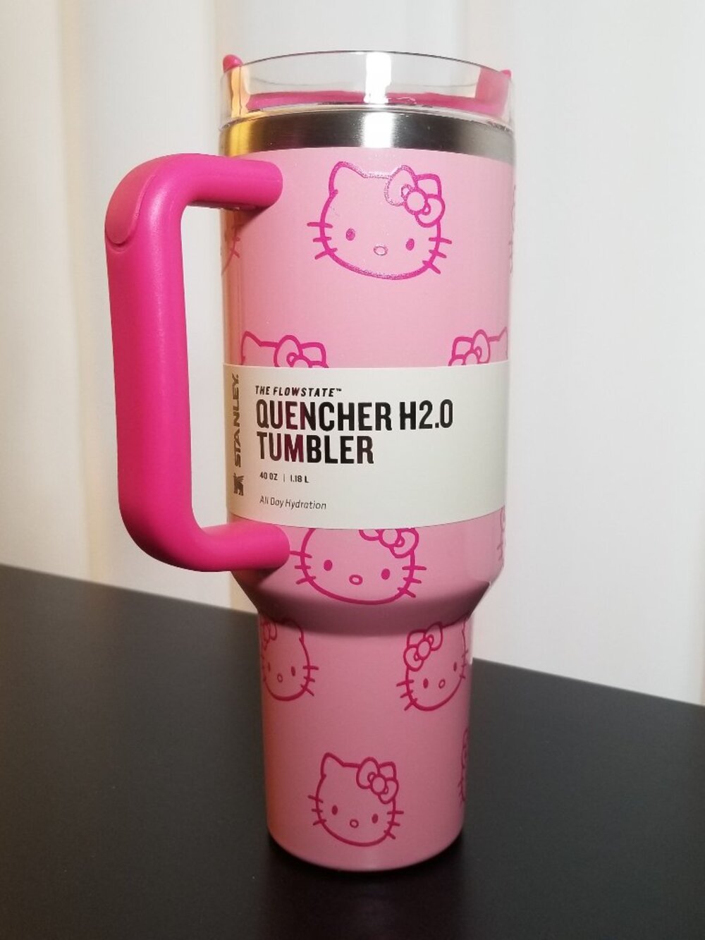Stanley Pink Hello Kitty Flow State Quencher 2.0 40 oz Tumbler